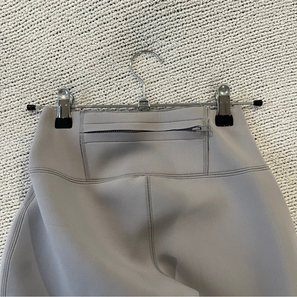 SKIMS sport Gray swim pants XS NWT - Picture 7 of 11